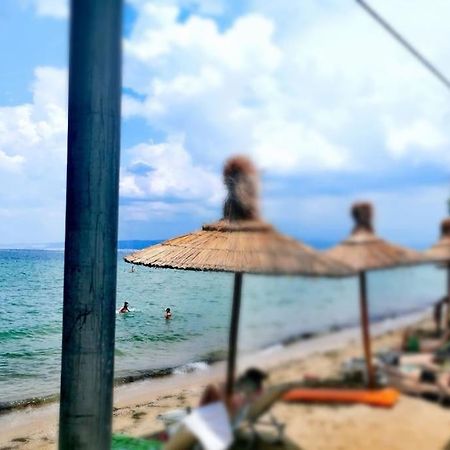 Apartment With 3 Rooms Just 1 Min From The Beach And Free Public Parking Peraía Kültér fotó