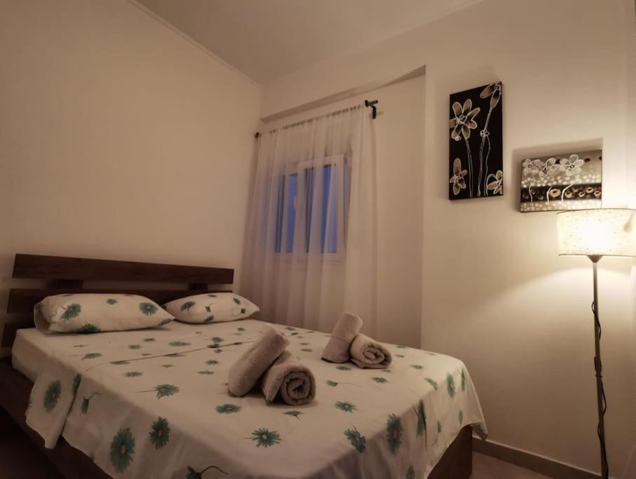 Apartment With 3 Rooms Just 1 Min From The Beach And Free Public Parking Peraía Kültér fotó